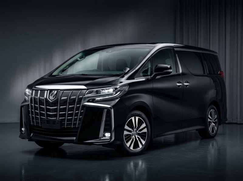 Sewa Mobil Alphard Makassar
